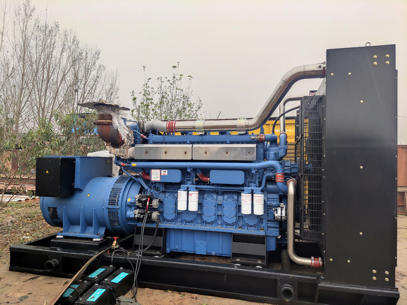 济水街道柴油发电机组更换机油时,应遵循哪些步骤?