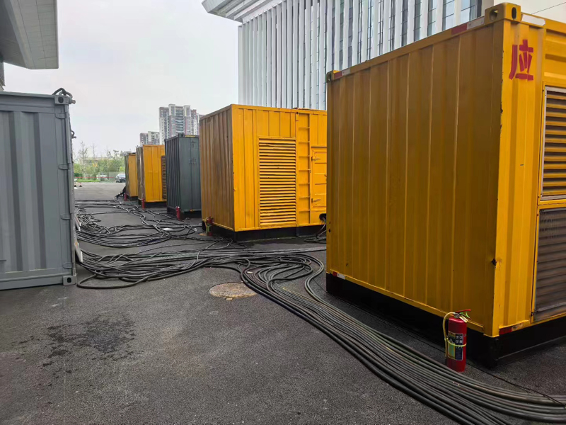 济水街道不同季节柴油发电机组保养有哪些注意事项?